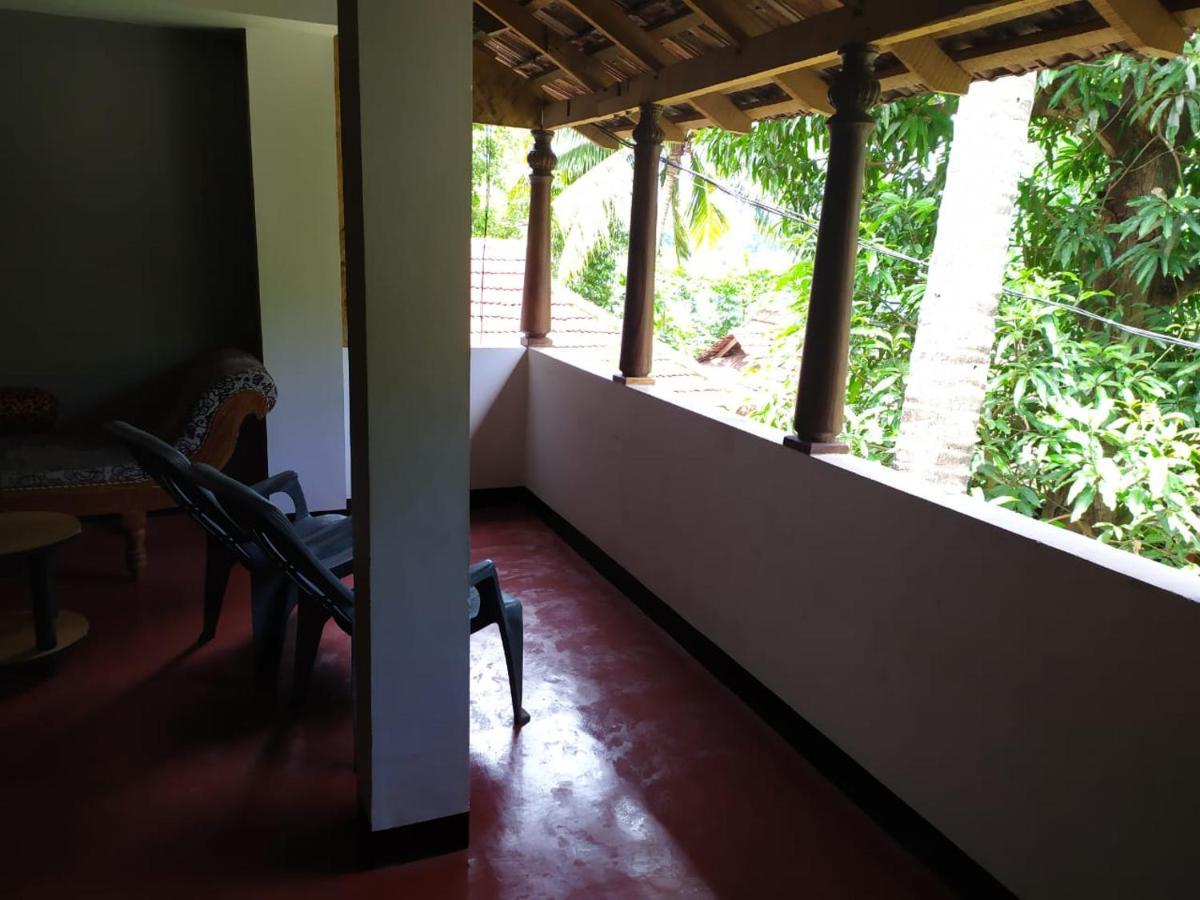 Ambadi'S Villa -Lake View Resort Pallipuram Экстерьер фото