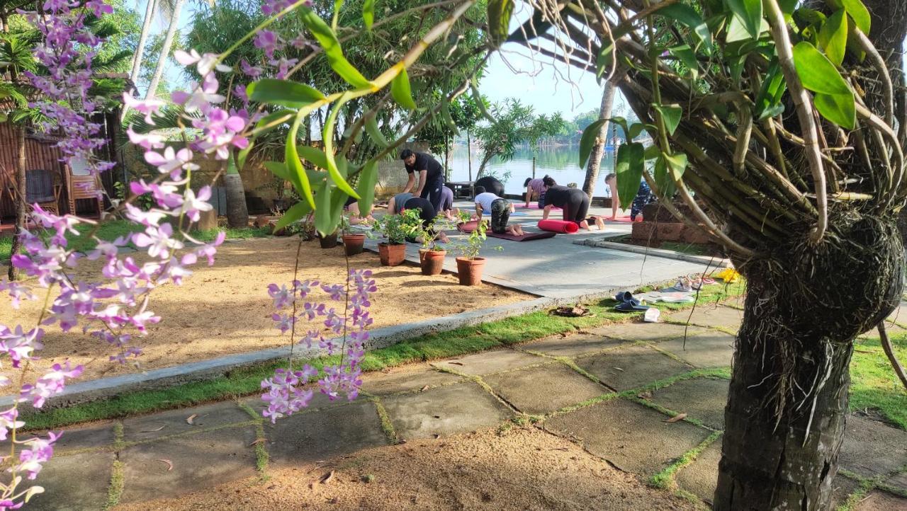 Ambadi'S Villa -Lake View Resort Pallipuram Экстерьер фото