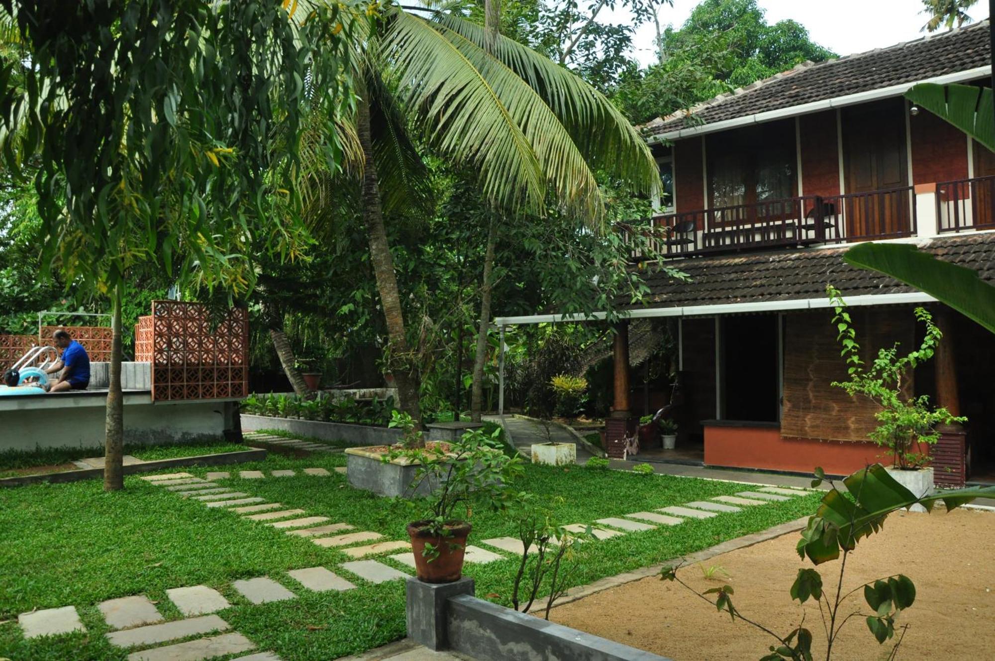 Ambadi'S Villa -Lake View Resort Pallipuram Экстерьер фото